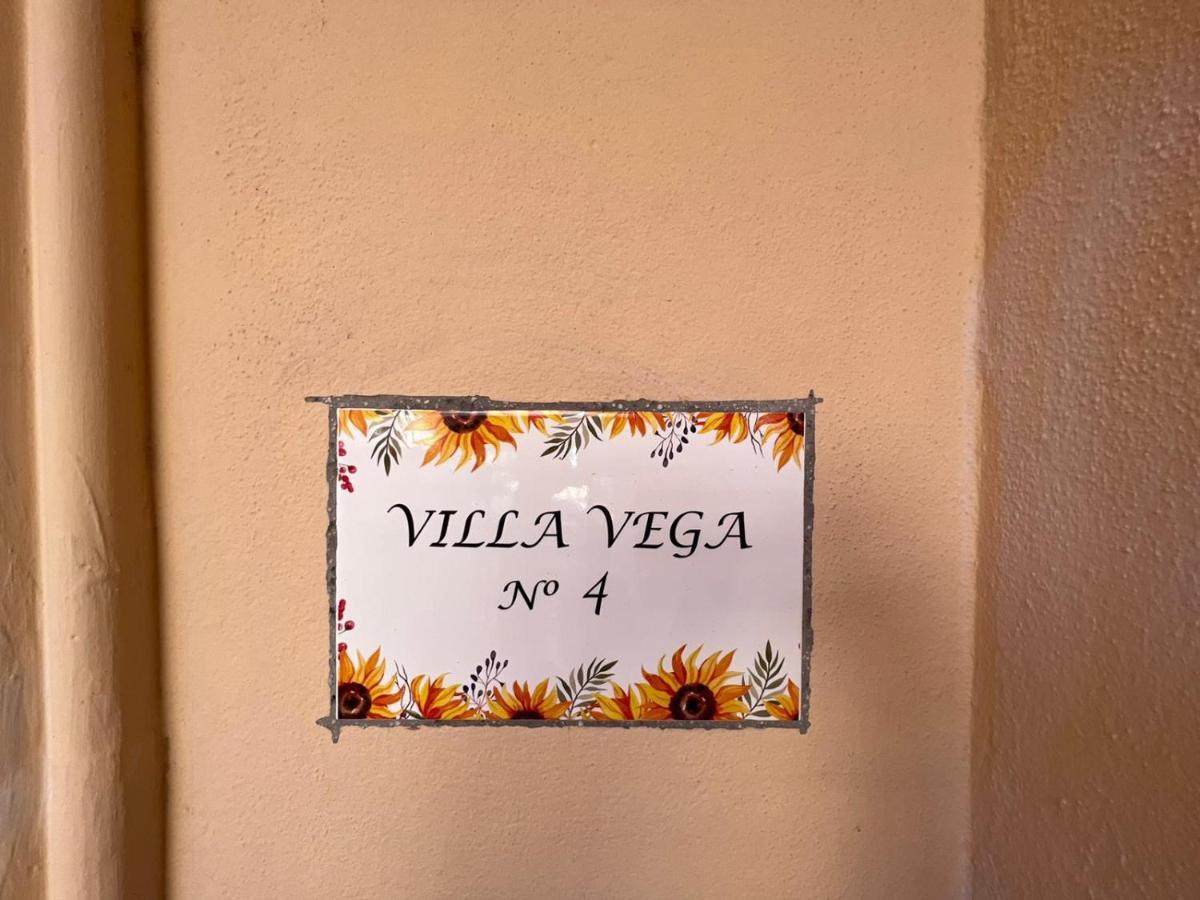 Villa Casa Vega Фуeнхирола Екстериор снимка