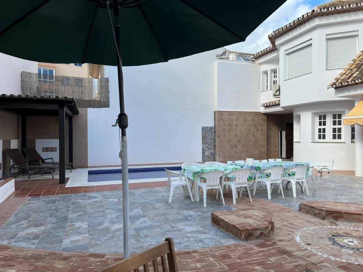 Villa Casa Vega Фуeнхирола Екстериор снимка