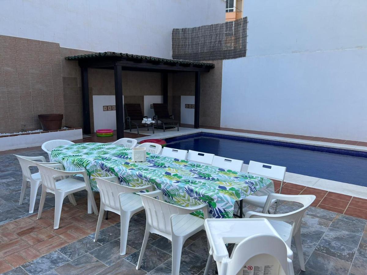 Villa Casa Vega Фуeнхирола Екстериор снимка