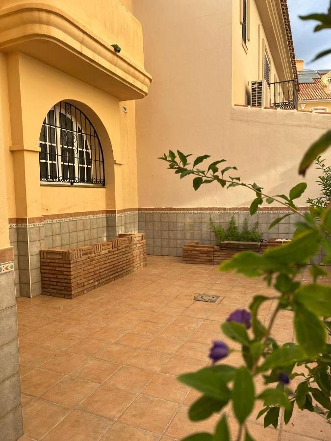 Villa Casa Vega Фуeнхирола Екстериор снимка