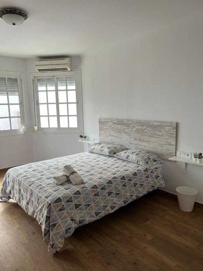 Villa Casa Vega Фуeнхирола Екстериор снимка